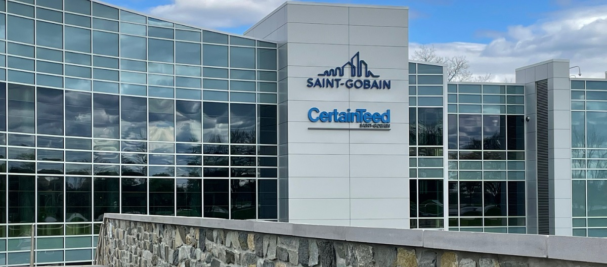 Saint-Gobain приобретет Building Products of Canada