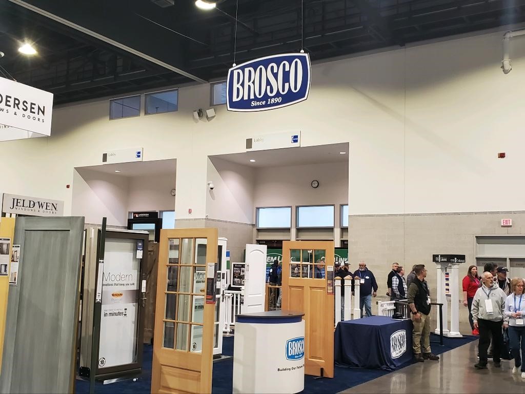 Boise Cascade приобретет американскую BROSCO