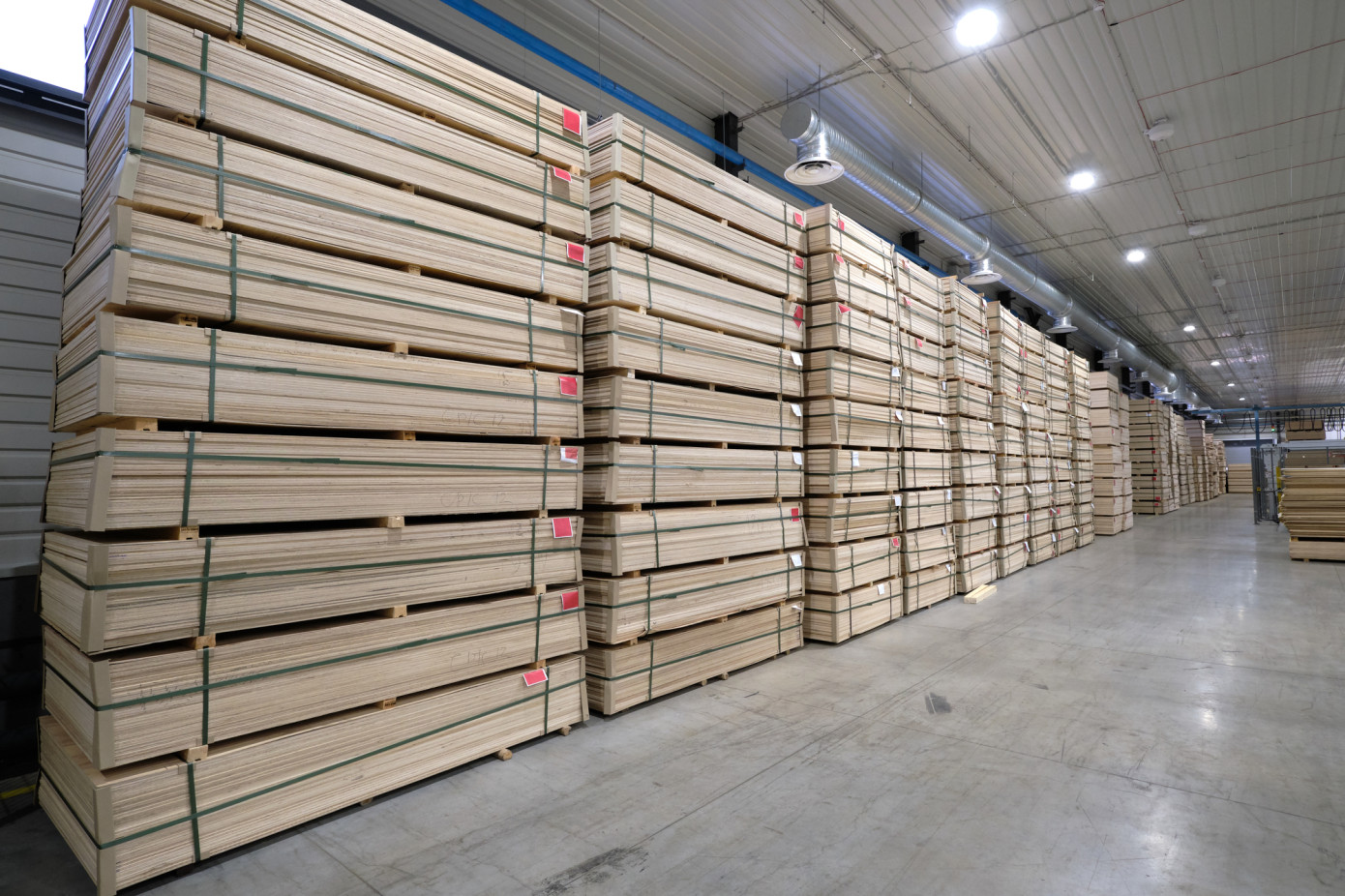 U.S. duties on China"s hardwood plywood remain in place