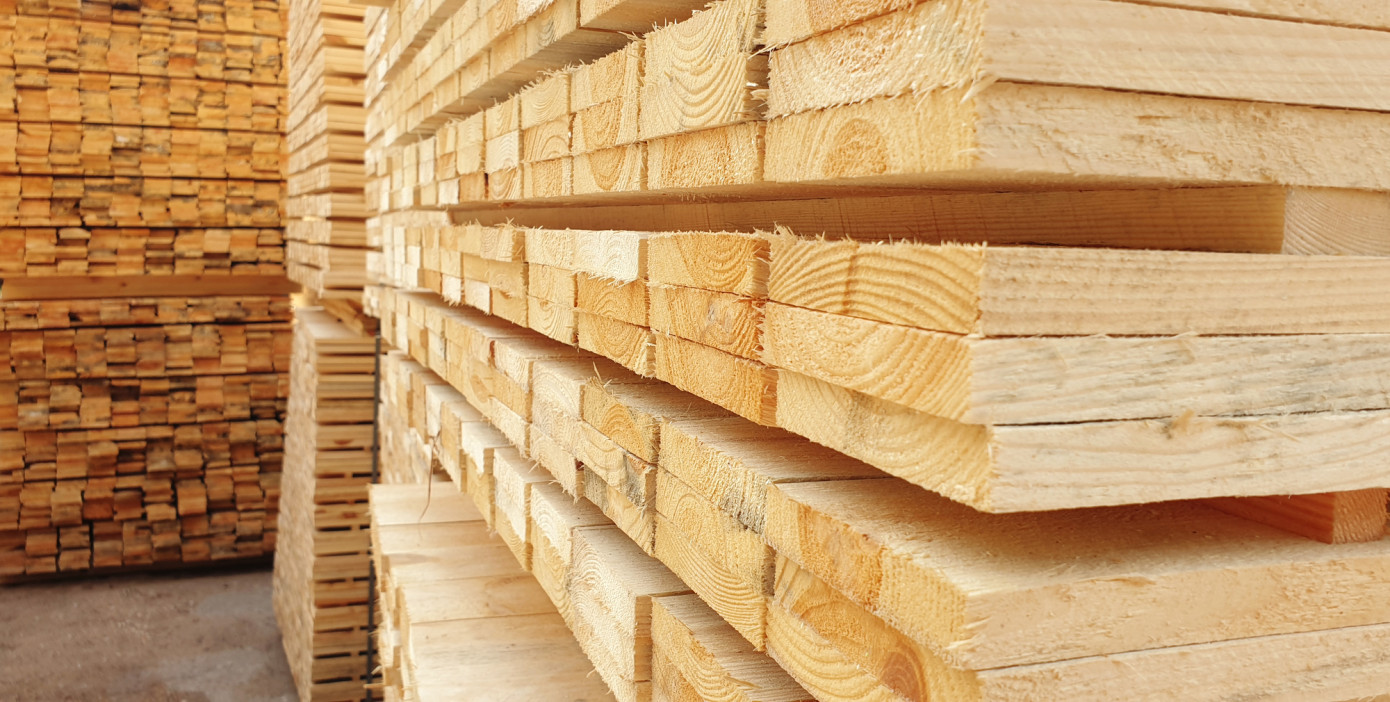 Canadian lumber production rises 1.9% in September