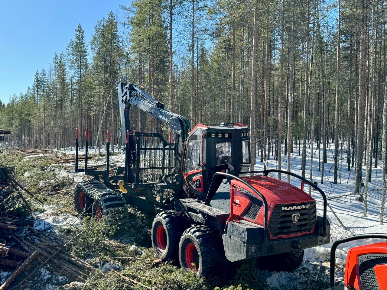 «КАМАЗ» и Segezha Group подписали соглашение о развитии линейки лесозаготовительных машин