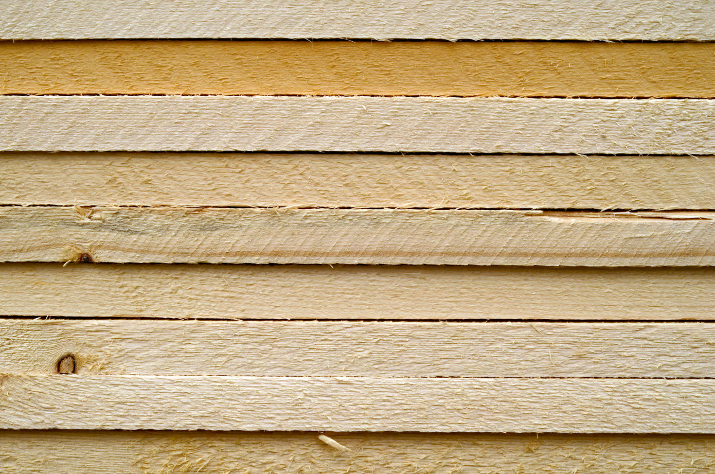 In April, price for lumber exported from Thailand to China rises 3%