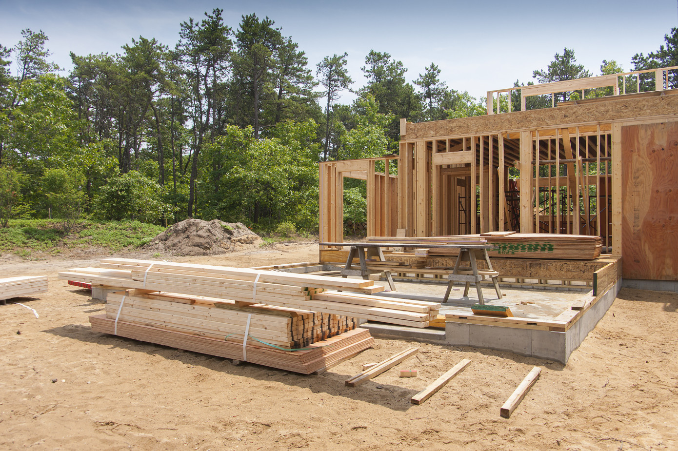 Canadian housing starts down 22% in November