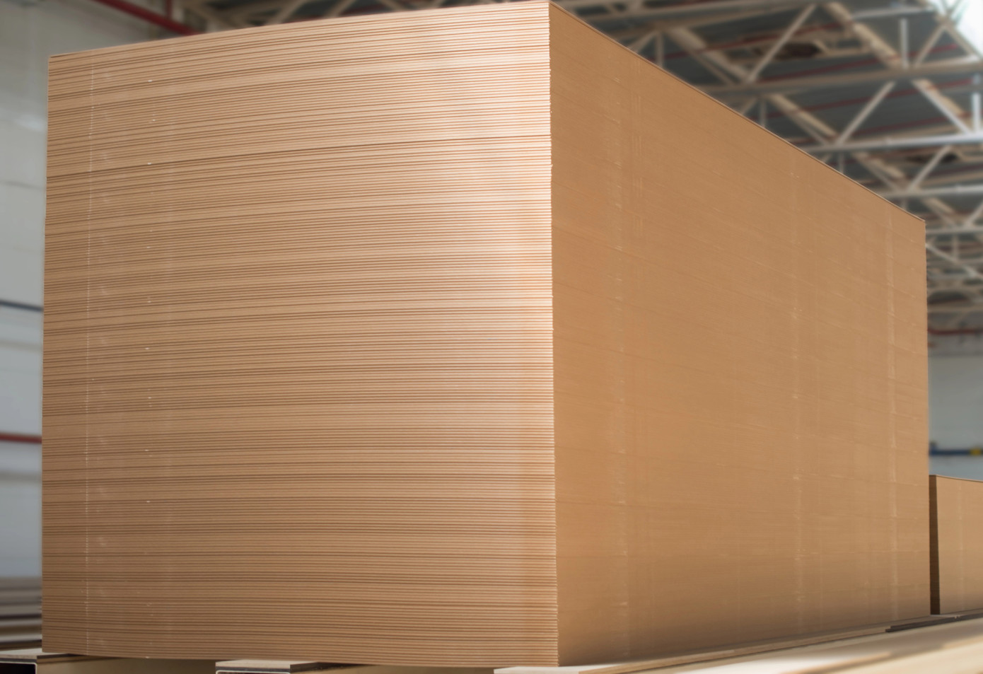 China’s exports of fiberboard expand 27% in April