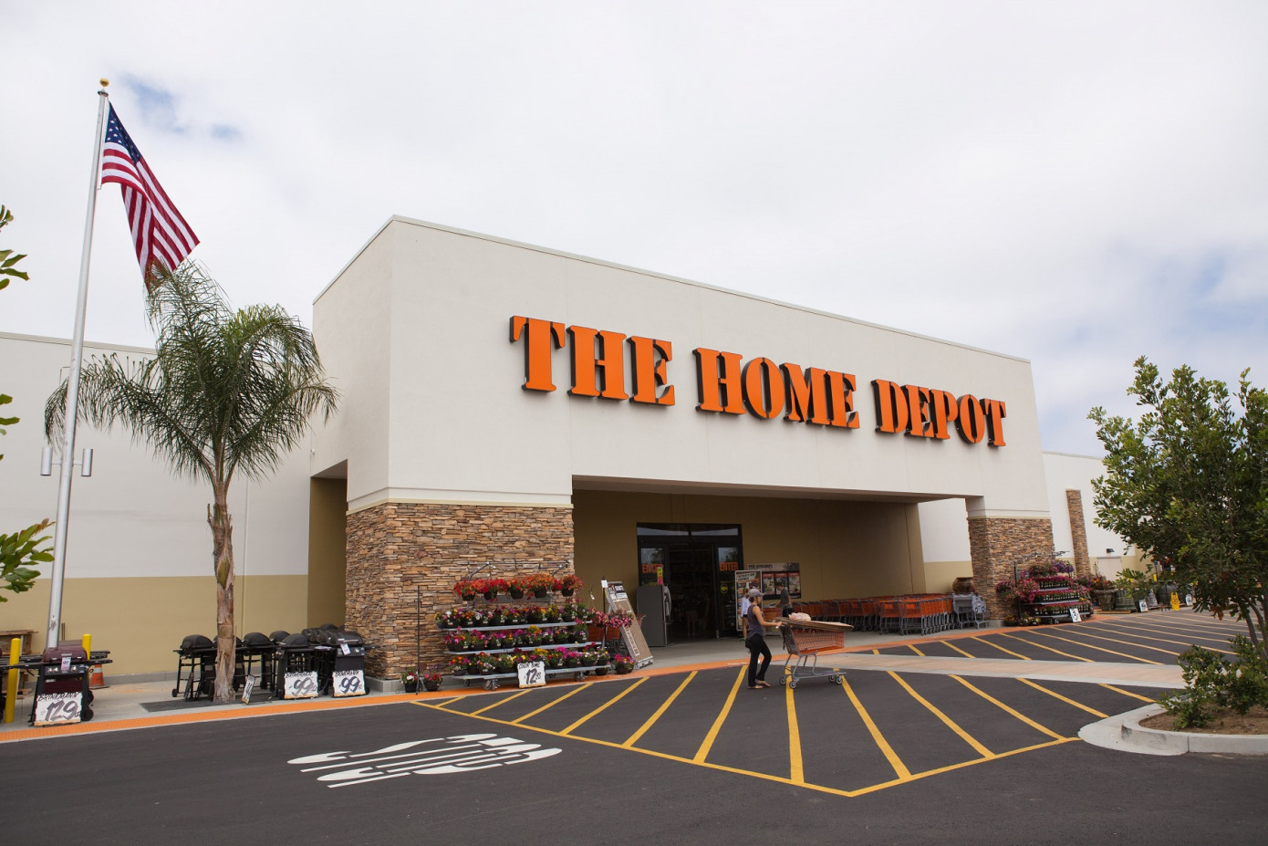 Home Depot completes $18.25 billion acquisition of SRS Distribution
