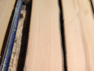 52 mm x 300 mm x 3000 mm 毛邊板 榉木
