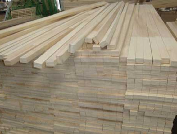 30 mm x 36 mm x 2440 mm KD S4S Heat Treated Eucalyptus Lumber